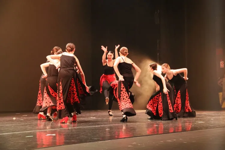 clases de flamenco en Gijón